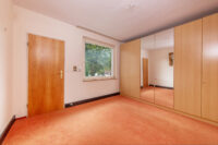 Großzügiges Schlafzimmer