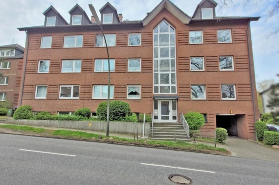 Hamburg-Eißendorf: „Gepflegtes Mehrfamilienhaus mit 16 Wohneinheiten“, 21073 Hamburg, Mehrfamilienhaus