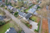 Grundstücksbild - Ein Haus mit vielen Optionen: „Stilvolles Familienrefugium mit außergewöhnlichem Wohncharakter“