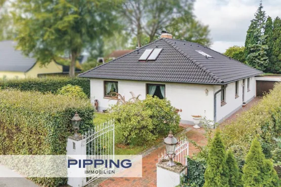 Wohnraum, Garten, Möglichkeiten: „Machen Sie Ihr neues Traumzuhause daraus!“, 21465 Reinbek, Einfamilienhaus