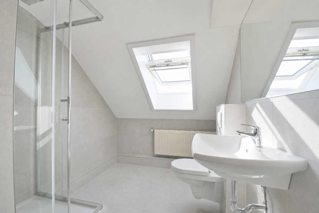 Modernes Badezimmer