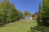 Grundstück - Idyl. gelegenes MGH im NSG: „Bestandschutzimmobilie in begehrter & zentraler Lage von Aumühle“