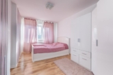 Gut geschnittenes Schlafzimmer