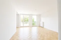 Heller Wohn- und Essbereich