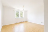 Lichtdurchflutetes Schlafzimmer