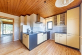 Geräumige Küche - Naturnah leben in Escheburg: „Einfamilienhaus mit Weitblick und Potenzial für zwei Einheiten“