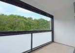 Praktische Loggia - Einziehen und wohlfühlen: „Moderne 2‑Zimmer-Wohnung mit Wintergarten und Balkon“