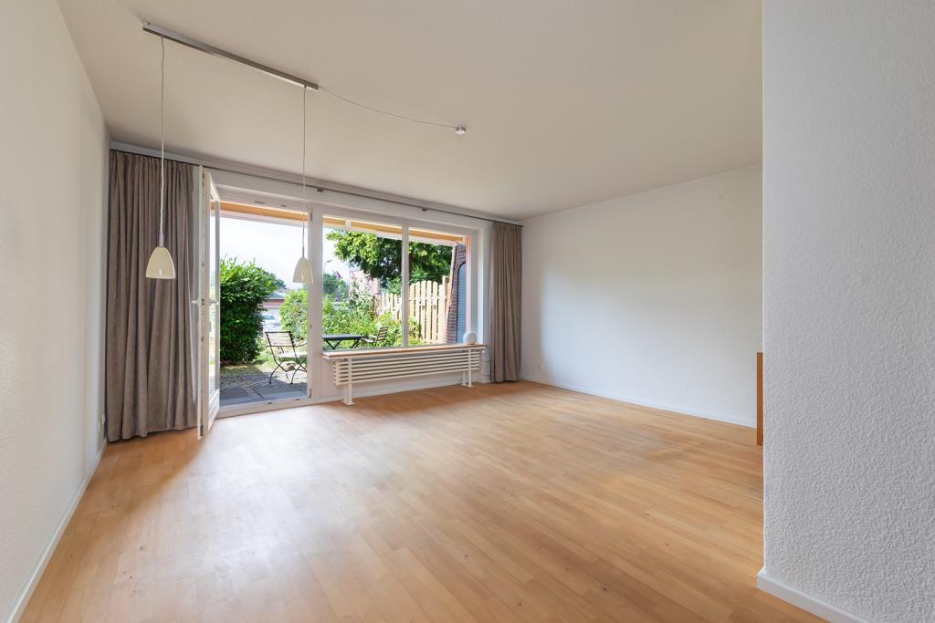 Lichterfülltes Wohnzimmer