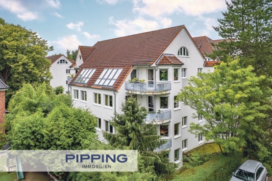 Zentrumsnah gelegen: „Großzügige Eigentumswohnung im Herzen von Reinbek“, 21465 Reinbek, Etagenwohnung