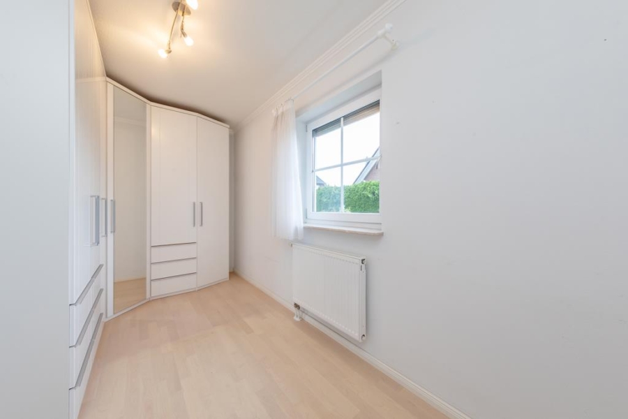 Praktisches Ankleidezimmer