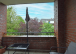 ... mit Zugang zum Balkon. - In zentraler Lage: „Gut geschnittene 3‑Zimmer-Wohnung mit Balkon“