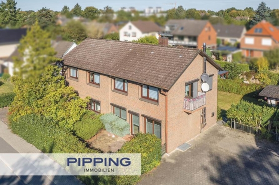 Wentorf bei Hamburg: „Ein Zuhause für zwei Generationen oder als attraktive Kapitalanlage“, 21465 Wentorf, Zweifamilienhaus