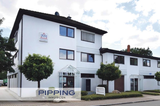 Wohnen und Gewerbe unter einem Dach: „Geräumige 4‑Zimmer-Wohnung mit sonniger Dachterrasse“, 21465 Reinbek, Praxisfläche