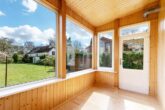 Anschließender Wintergarten - In familienfreundlicher Lage: „Gründerzeitvilla mit viel Potential“
