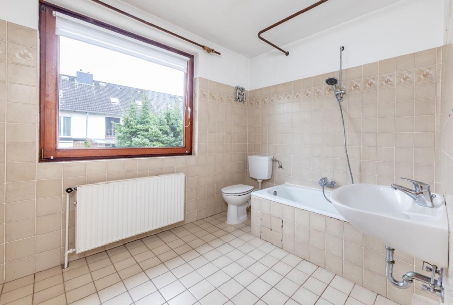 Großzügiges Badezimmer