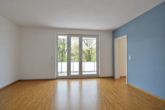 Offener Wohn- und Essbereich - Ein Volltreffer für Singles: „Attraktive Helle 2‑Zimmer-Wohnung mit Blick ins&nbsp;Grüne“