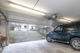 Praktische Garage - Exklusives Architektenhaus: „Willkommen in Ihrem neuen Zuhause“