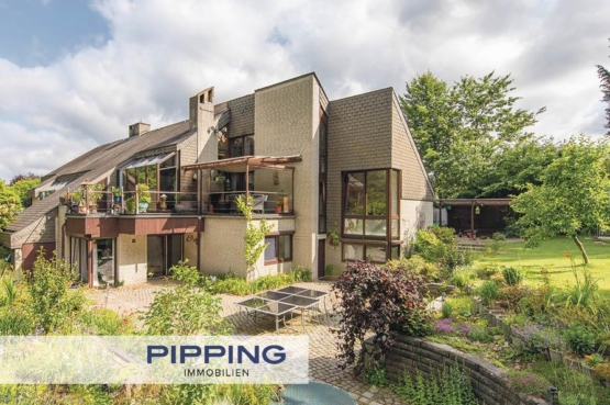 Architektonische Großzügigkeit: „Splitlevel auf traumhaften Grundstück mit schönen Ausblicken“, 21521 Aumühle, Doppelhaushälfte