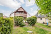 Vorgarten mit Terrasse