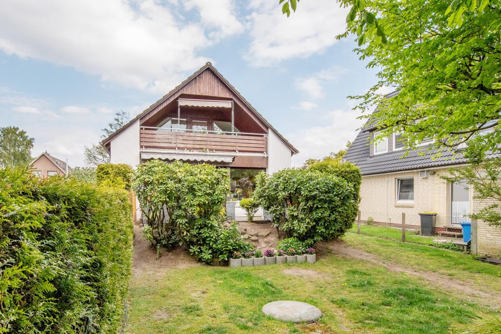 Vorgarten mit Terrasse