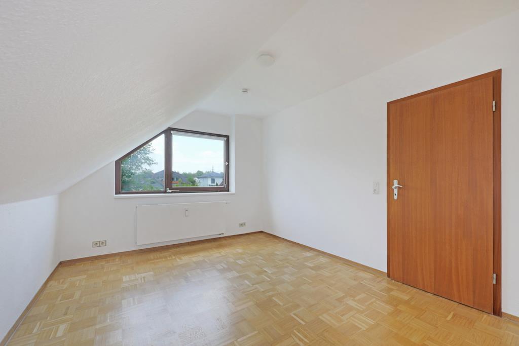 Gut geschnittenes Schlafzimmer
