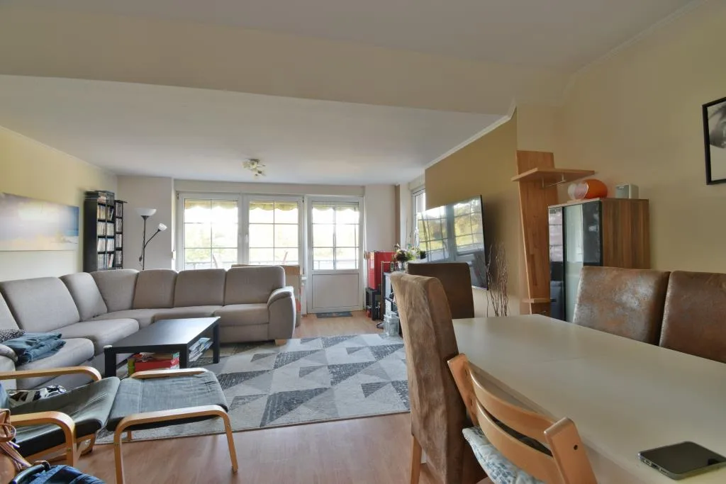 Großzügiges Wohn- und Esszimmer