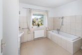 Vollbad mit Dusche