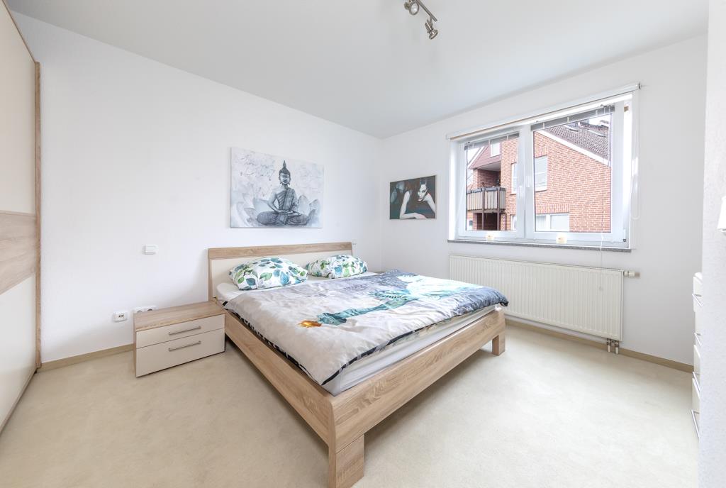 Großzügiges Schlafzimmer