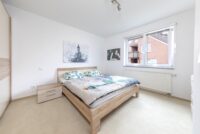 Großzügiges Schlafzimmer